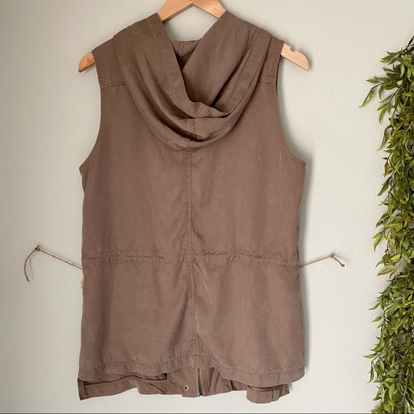 BB Dakota Hidden Zipper Hooded Khaki Utility Vest - Picture 3 of 13